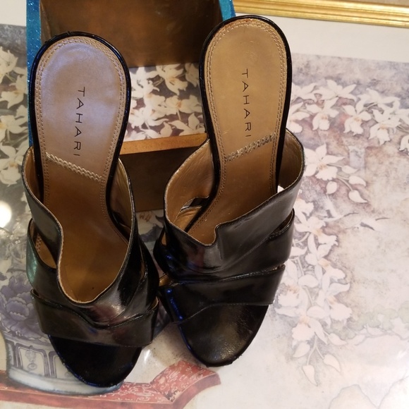 Tahari Womens Black flopsi Slide Sandals - Picture 4 of 6